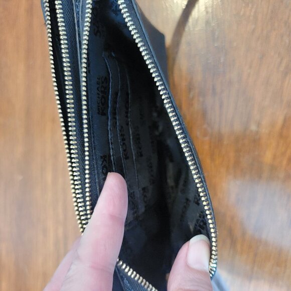 Michael Kors Jet Set Black/Black Double Zip Wristlet Large - Picture 16 of 16